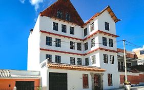 Hotel Churup